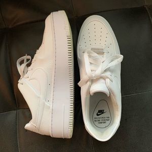 Nike Air Force 1 Sage low platform sneaker